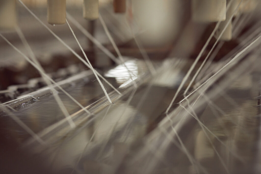 Manufacturing flax yarn-Spinning the flax fibres